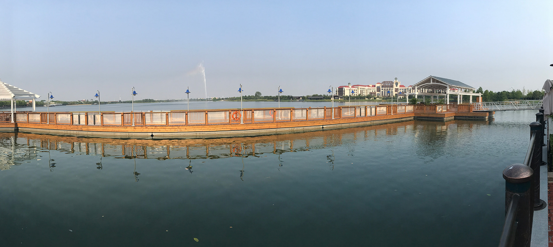 1688609282997630.jpg 水上房屋.jpg