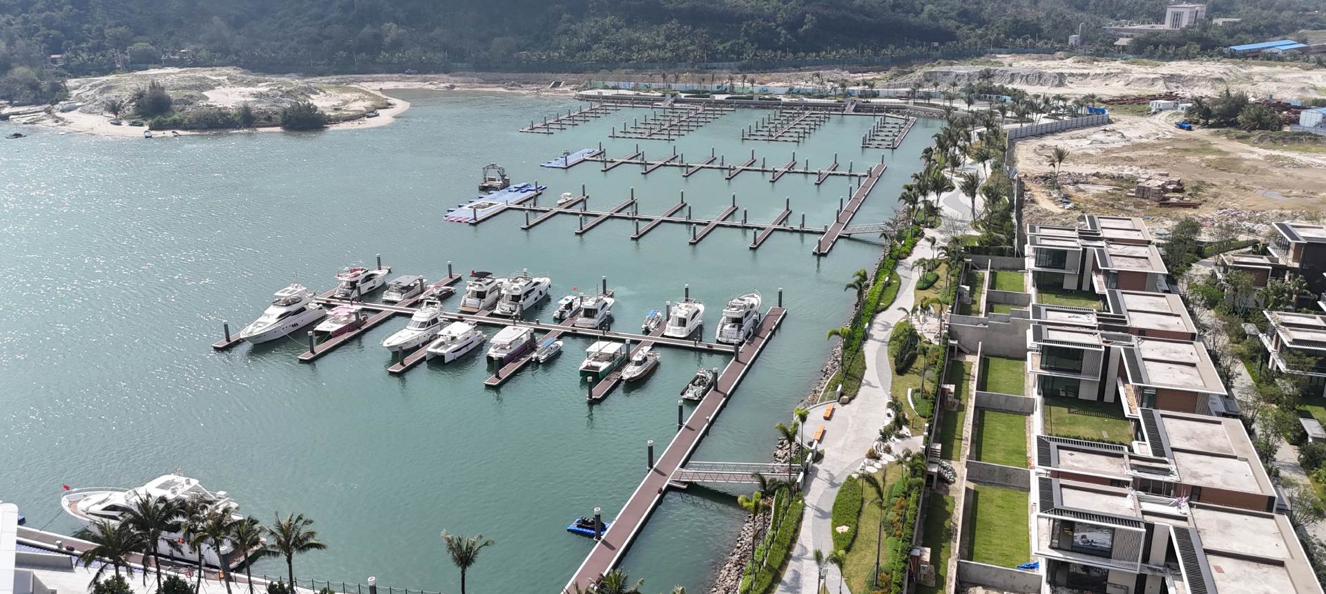 海南保利半岛1号三期项目游艇码头